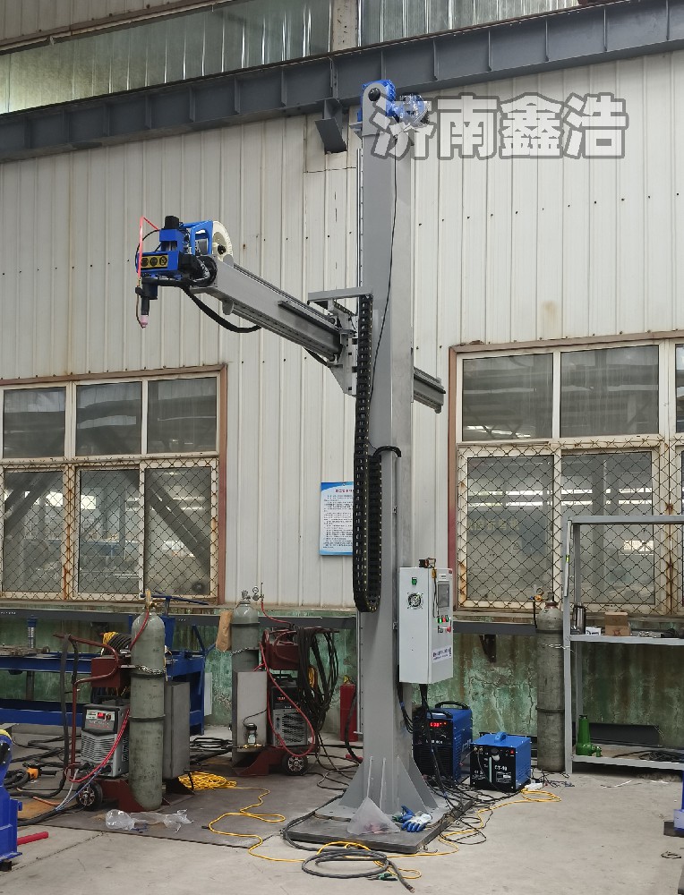 重型焊接操作機，智能數(shù)控，自動焊接